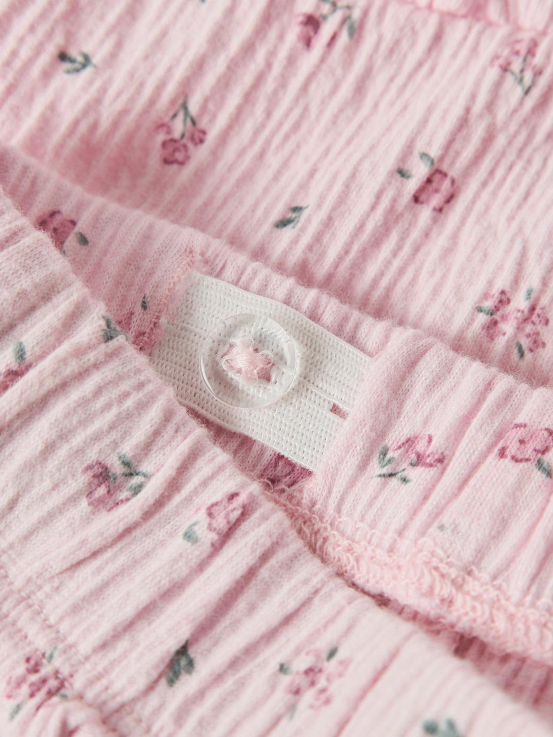 NBFJANNIS SHORTS