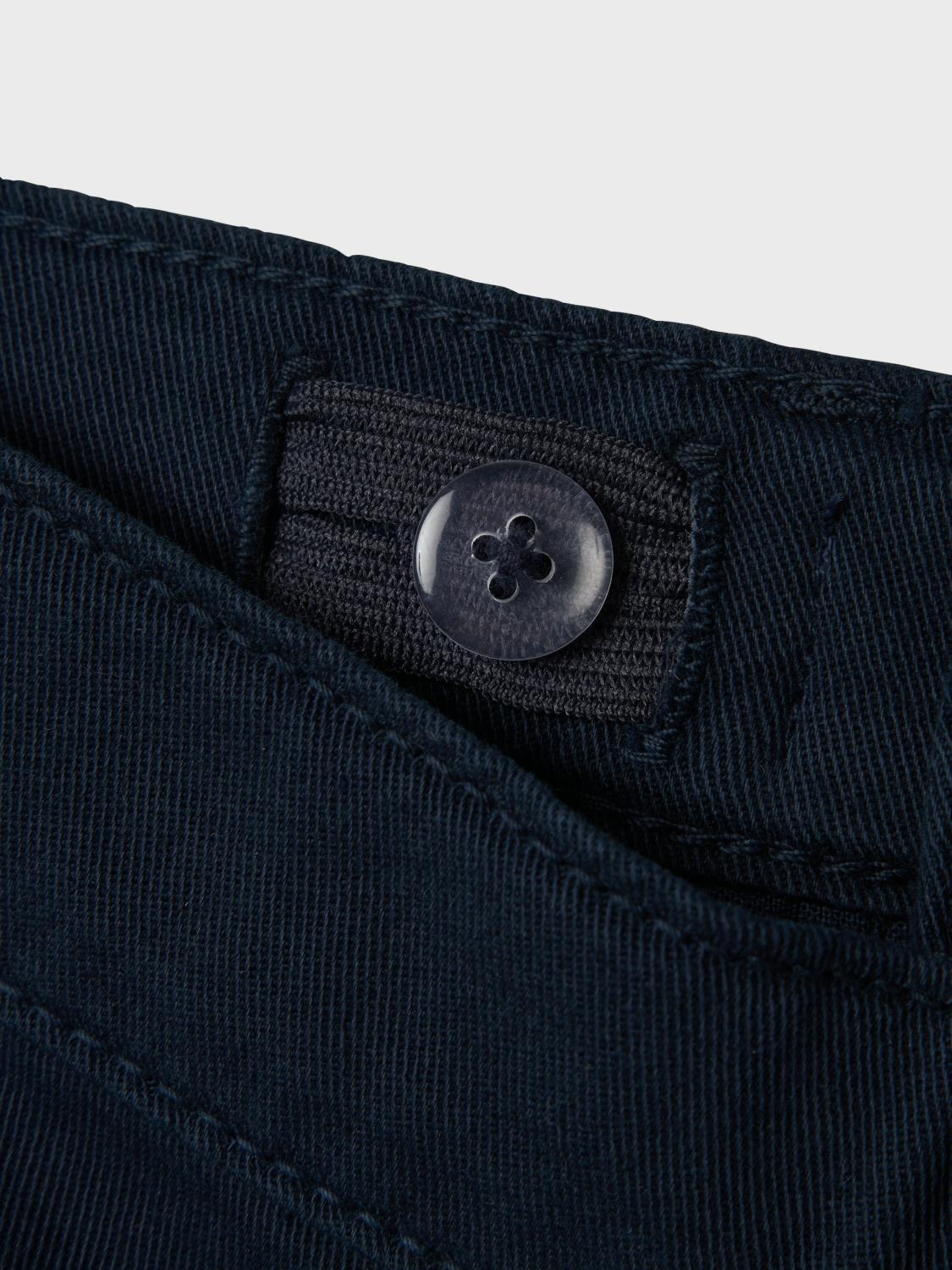 NKMSILAS ISAK SHORTS